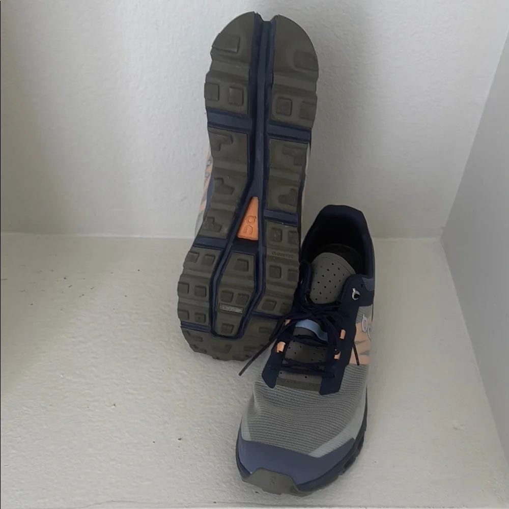 On Running Men's Cloudvista Gray with Peach Accent Training Shoes